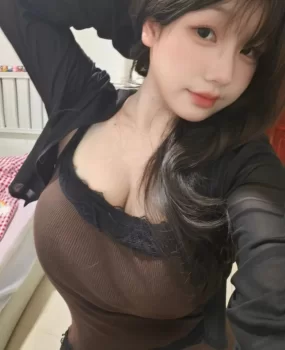 杭州丰满少女，大奶萌妹