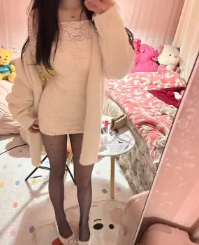 刚做没多久的兼职妹，还挺紧的喔，还可以上门的