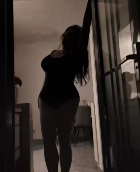 微胖骚货小姐姐