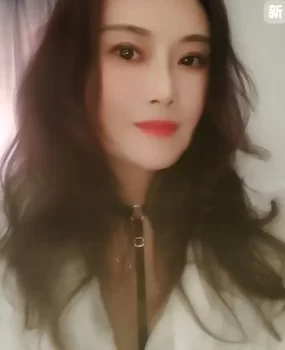 潘家园眼镜城熟女