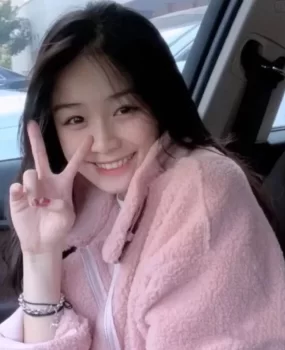 爱舞蹈的小妹