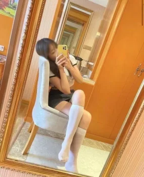 很嫩的妹子不太好约