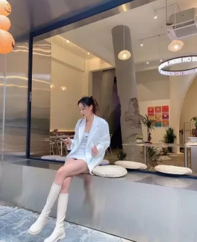 真实健身女孩，水多洞紧致，健身大妞，丰臀肥乳不可错过