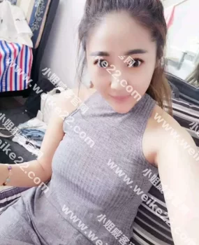 网上找到的兼职妹子，漂亮不机车